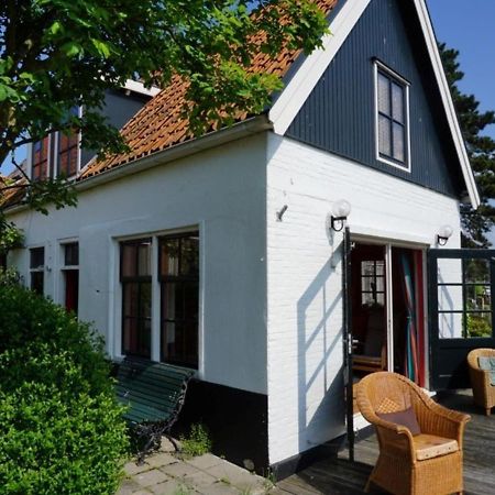 Lovely Holiday Home In Hindeloopen Bagian luar foto