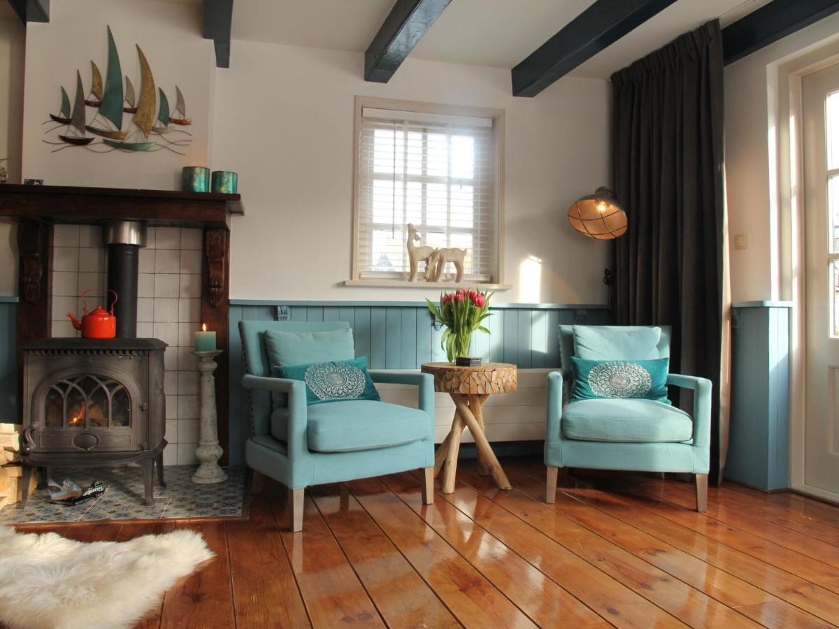 Lovely Holiday Home In Hindeloopen Bagian luar foto